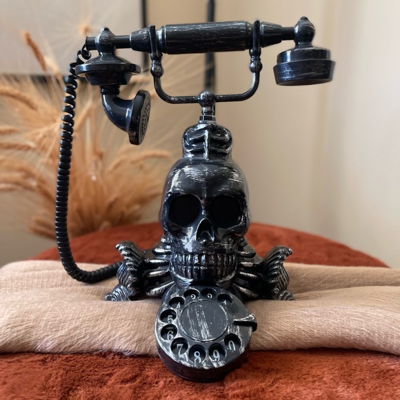 Other - ✨S O L D✨ ➖🎃Halloween Black Spooky Talking Skull Phone-Glowing Spinning Eyes